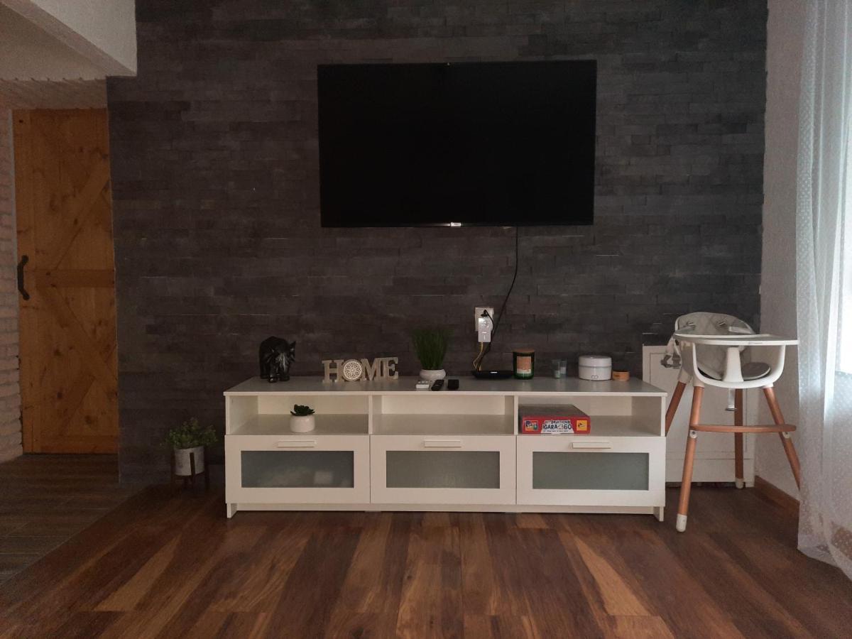 Apartman Twins Self Check In & Self Check Out Otočac المظهر الخارجي الصورة