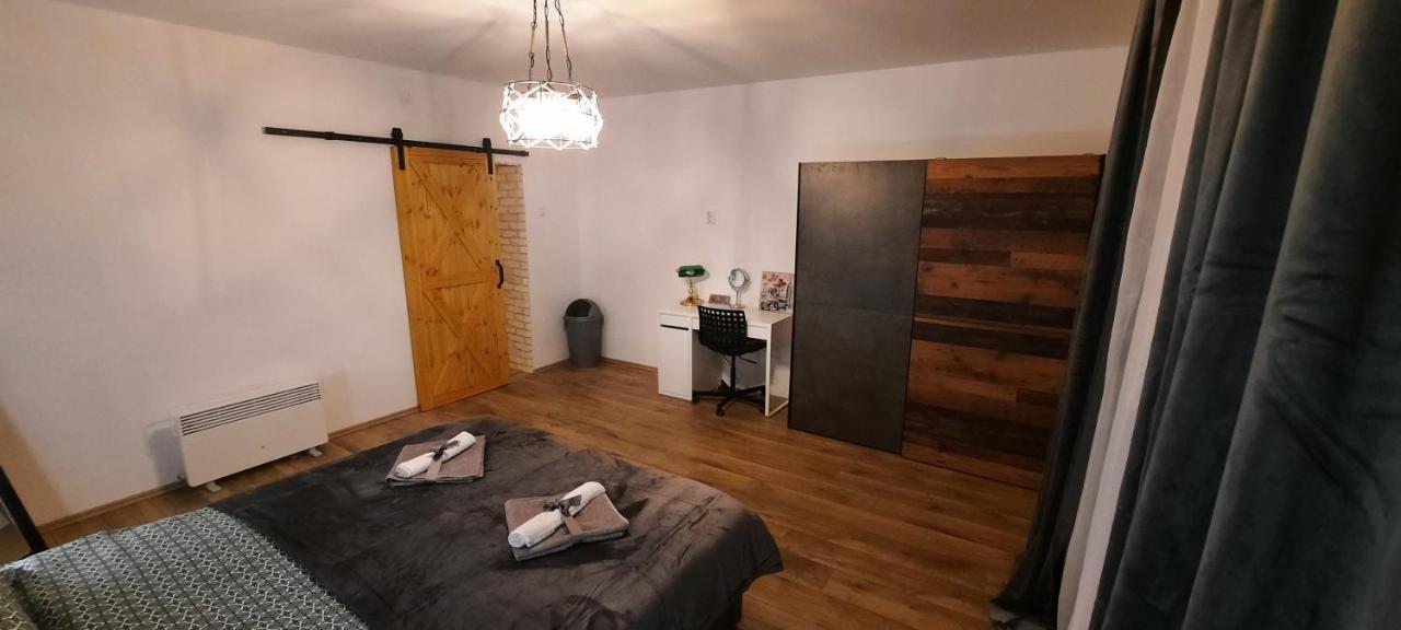Apartman Twins Self Check In & Self Check Out Otočac المظهر الخارجي الصورة