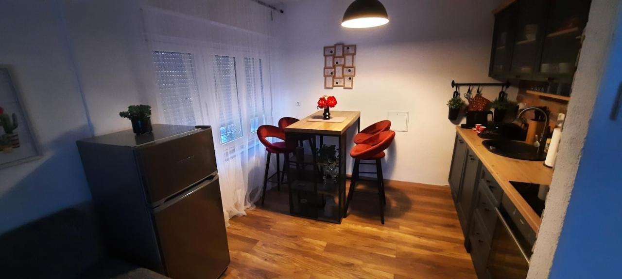 Apartman Twins Self Check In & Self Check Out Otočac المظهر الخارجي الصورة