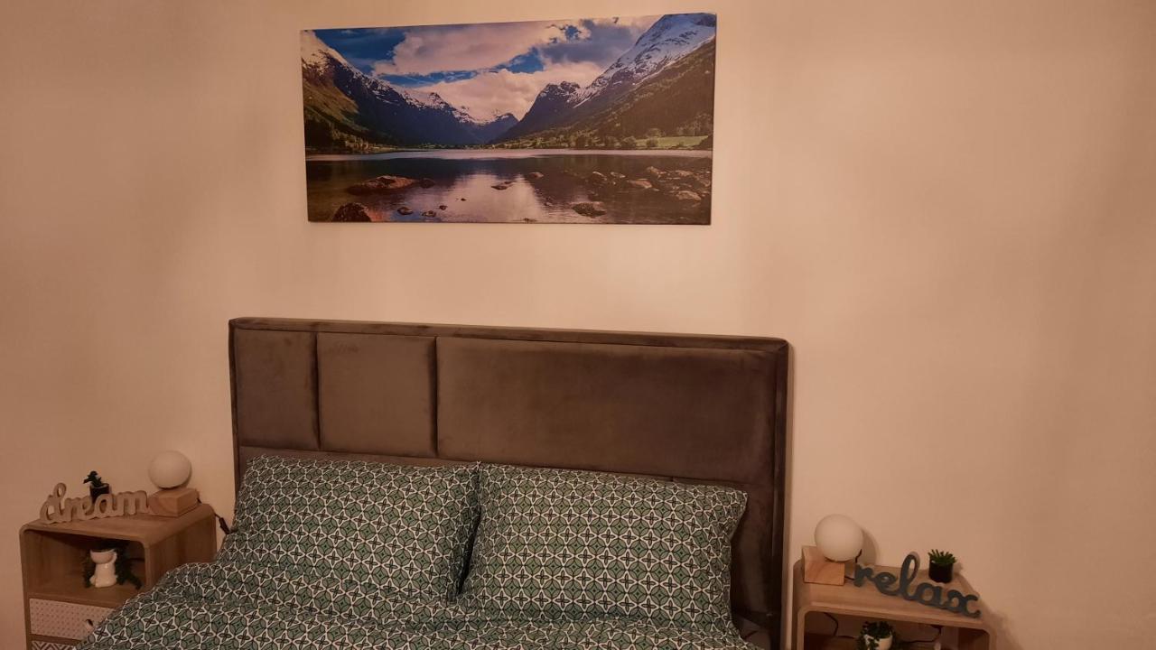 Apartman Twins Self Check In & Self Check Out Otočac المظهر الخارجي الصورة