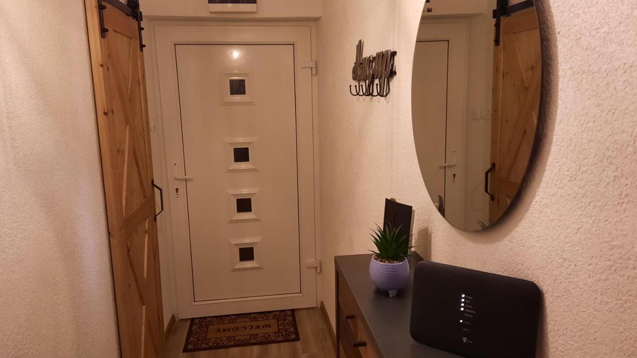 Apartman Twins Self Check In & Self Check Out Otočac المظهر الخارجي الصورة