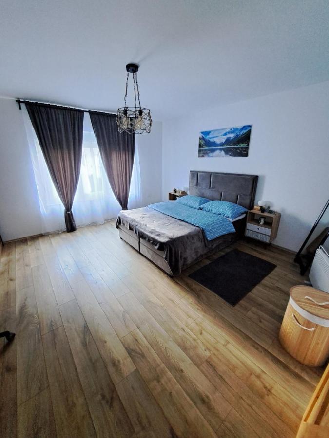 Apartman Twins Self Check In & Self Check Out Otočac المظهر الخارجي الصورة